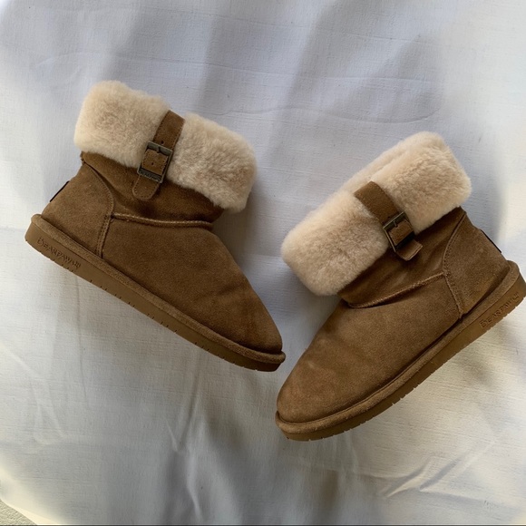 BearPaw Shoes - BearPaw Abby Short Boots Size 10.5